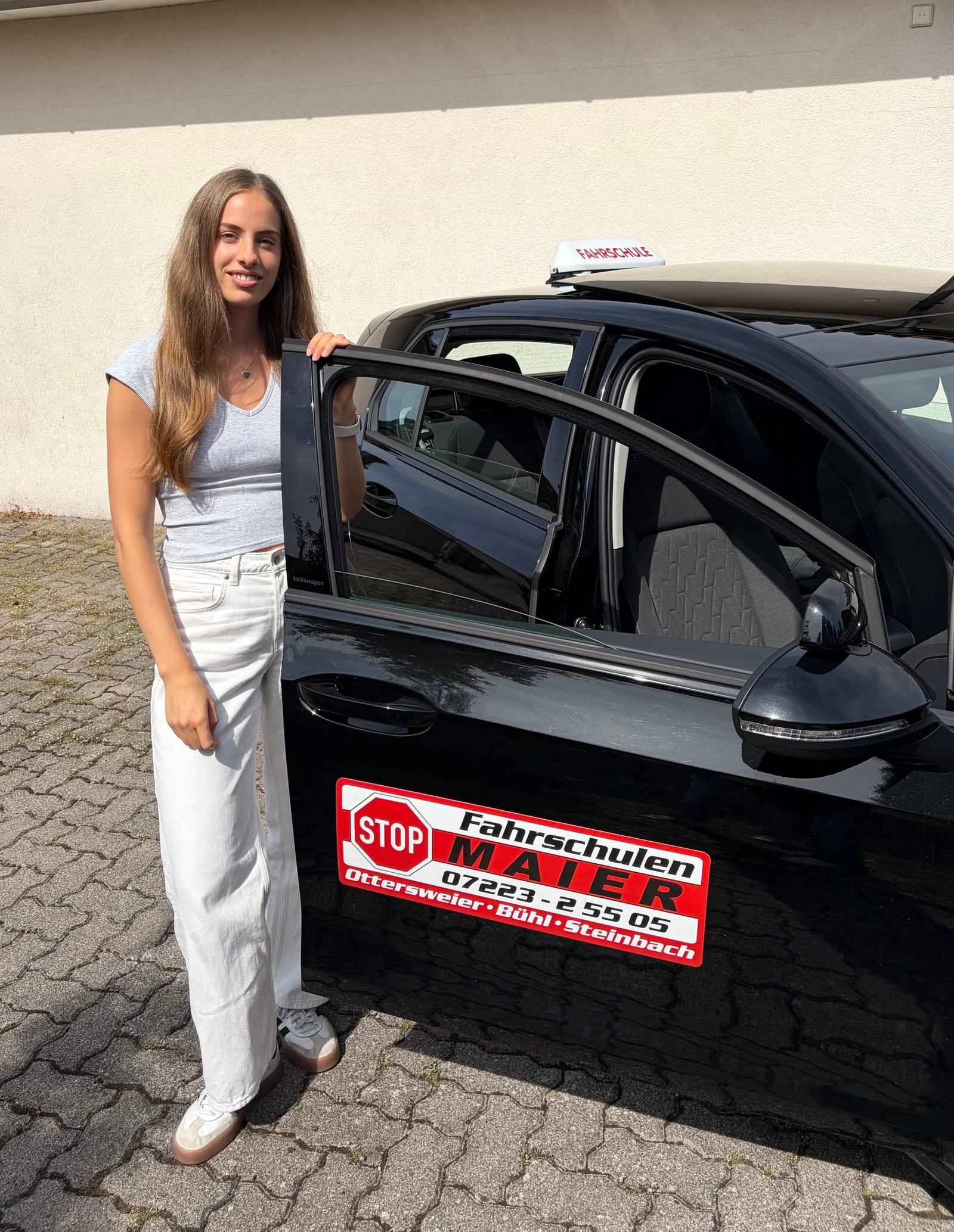 Julie Maier, Fahrlehrerin bei der Fahrschule Maier